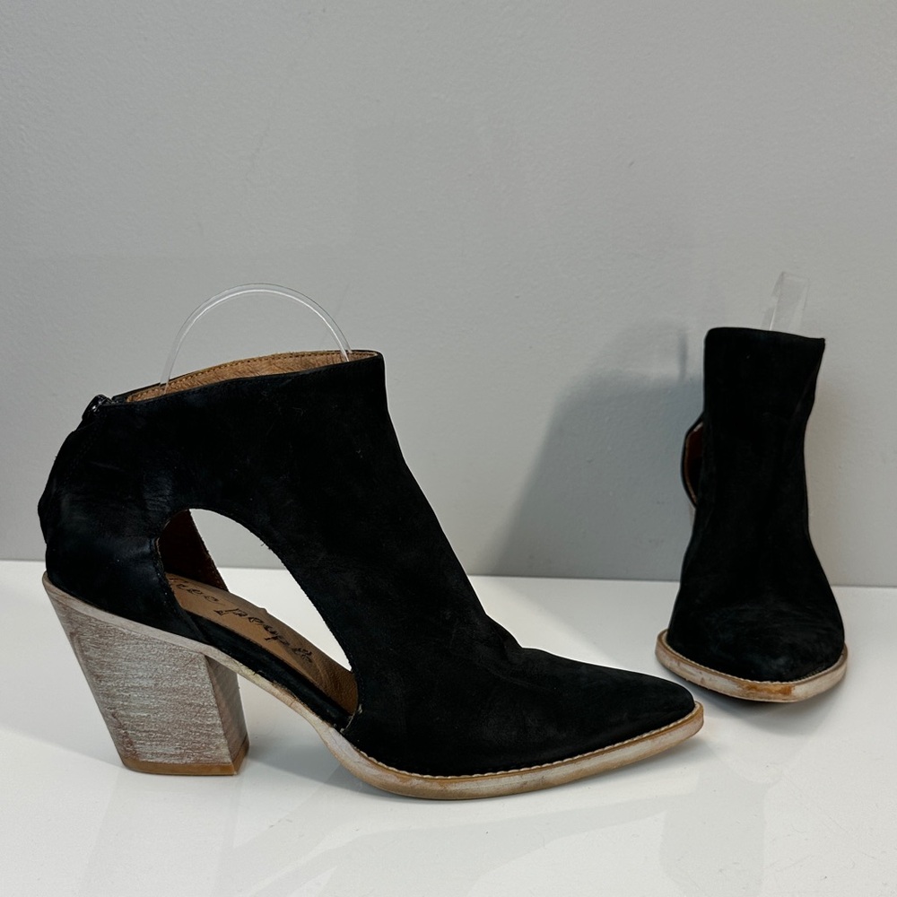 Free People Wilder Black Cutout Ankle Booties Size 38.5(8.5)